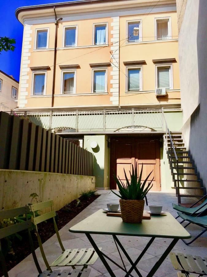 Madonna Del Mare Apartment Trieste Exterior photo